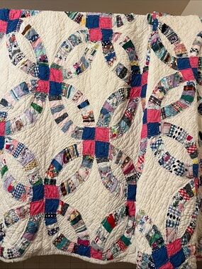 ANTIQUE DOUBLE WEDDING RING QUILT - Hand Pieced/Hand Quilted - Cotton